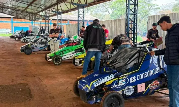 Palotina acelera forte com show de velocidade e ultrapassagens