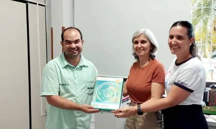 Palotina recebe kits do Programa PEA 2026 nas escolas municipais