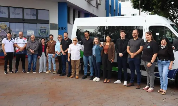 Palotina reforça frota com ambulância e van