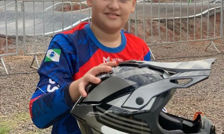 Palotina sedia abertura do Paranaense de Bicicross com cerca de 200 pilotos