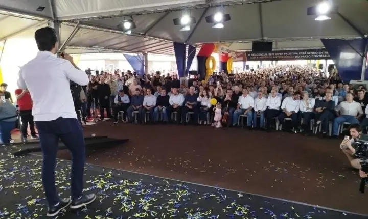 Palotina vive dia histórico: Rodrigo Ribeiro celebra entrega De 1.028 moradias e anuncia novo ciclo de desenvolvimento
