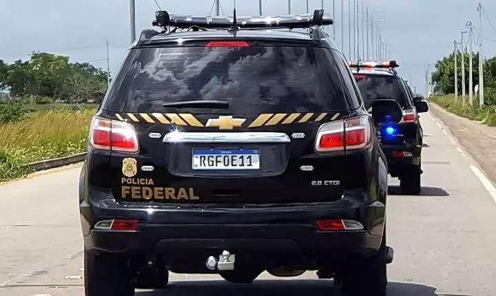 PF prende policiais militares envolvidos com grupos criminosos no Rio