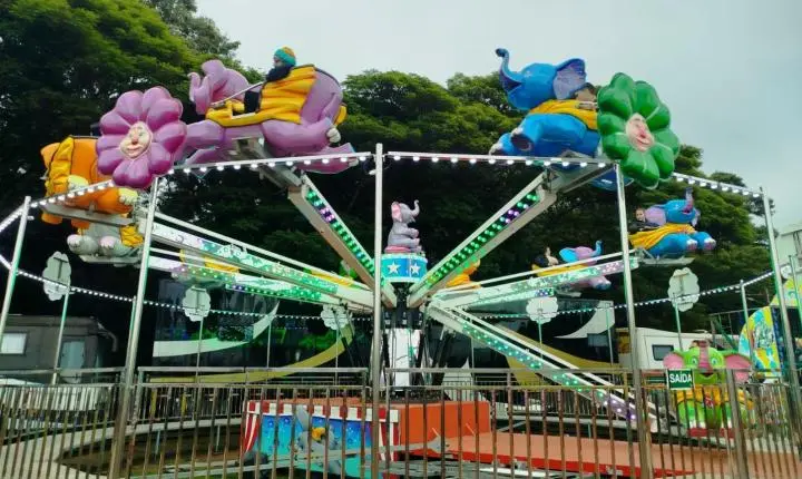 Planeta Park transforma tarde de alunos da APAE em espetáculo de inclusão e alegria