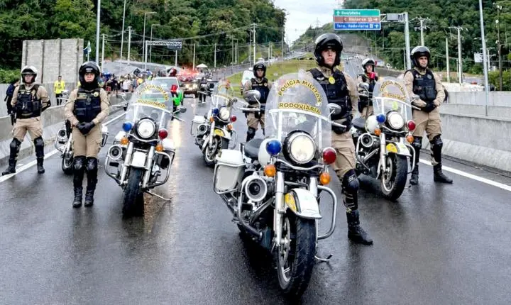 Polícia Rodoviária flagra 40 motoristas alcoolizados em rodovias do Paraná