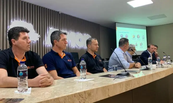 Prefeitos da AMOP cobram soluções da Copel para quedas de energia em reunião regional