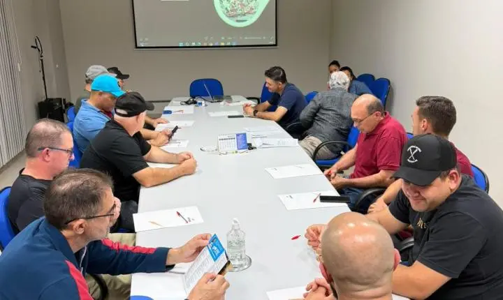 Rodrigo Ribeiro participa da abertura de curso que aprimora técnicas de preparo de carnes em Palotina