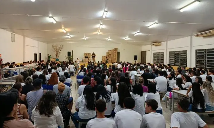 Santo Agostinho reforça uso obrigatório do uniforme completo no período noturno