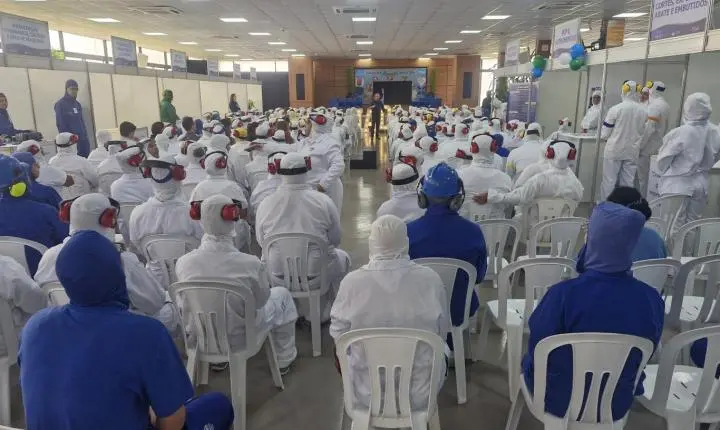 Semana da Gente reforça cuidado com trabalhadores no Abatedouro de Frango da C.Vale