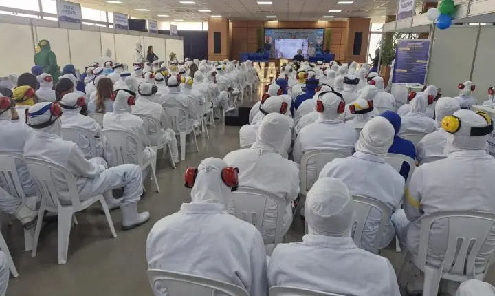 Semana da Gente reforça cuidado com trabalhadores no Abatedouro de Frango da C.Vale