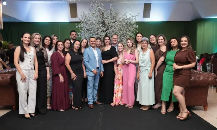 Terra Roxa celebra Dia dos Professores com noite de homenagem e valorização