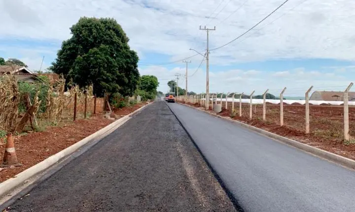 Terra Roxa investe R$ 1,78 milhão em asfalto em Santa Rita