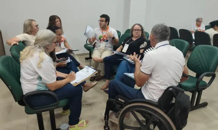 Terra Roxa sedia capacitação regional sobre direito à assistência farmacêutica
