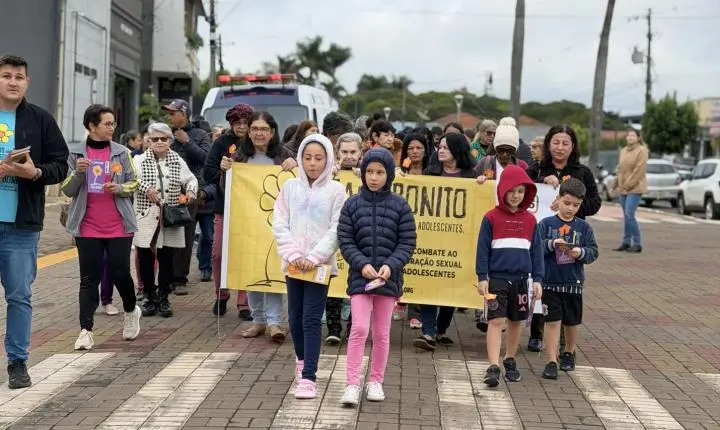 Terra Roxa une comunidade em caminhada contra abuso e exploração infantil
