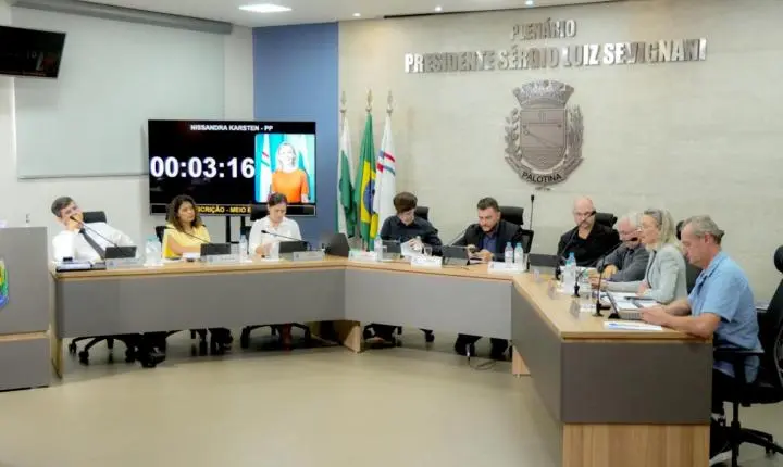 Vereadores liberam R$ 450 mil para Expo 2026 e aprova projetos sociais