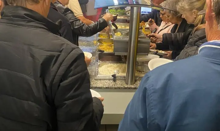 Viaja 60+ transforma passeio em experiência de convivência para 125 idosos de Palotina