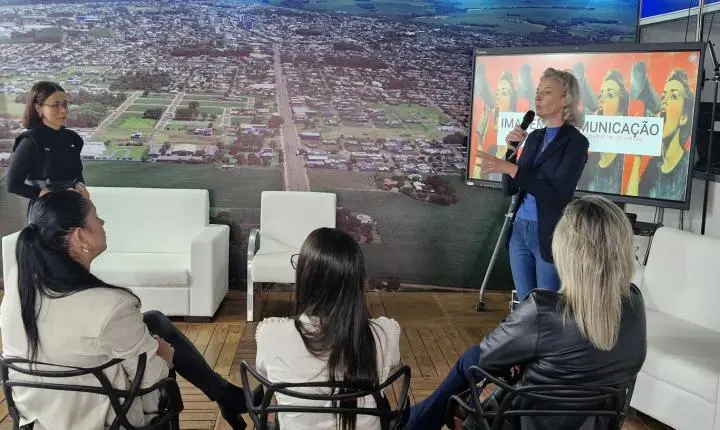 Voz, imagem e protagonismo: workshop na Expo Palotina fortalece o empoderamento feminino