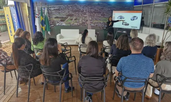 Voz, imagem e protagonismo: workshop na Expo Palotina fortalece o empoderamento feminino